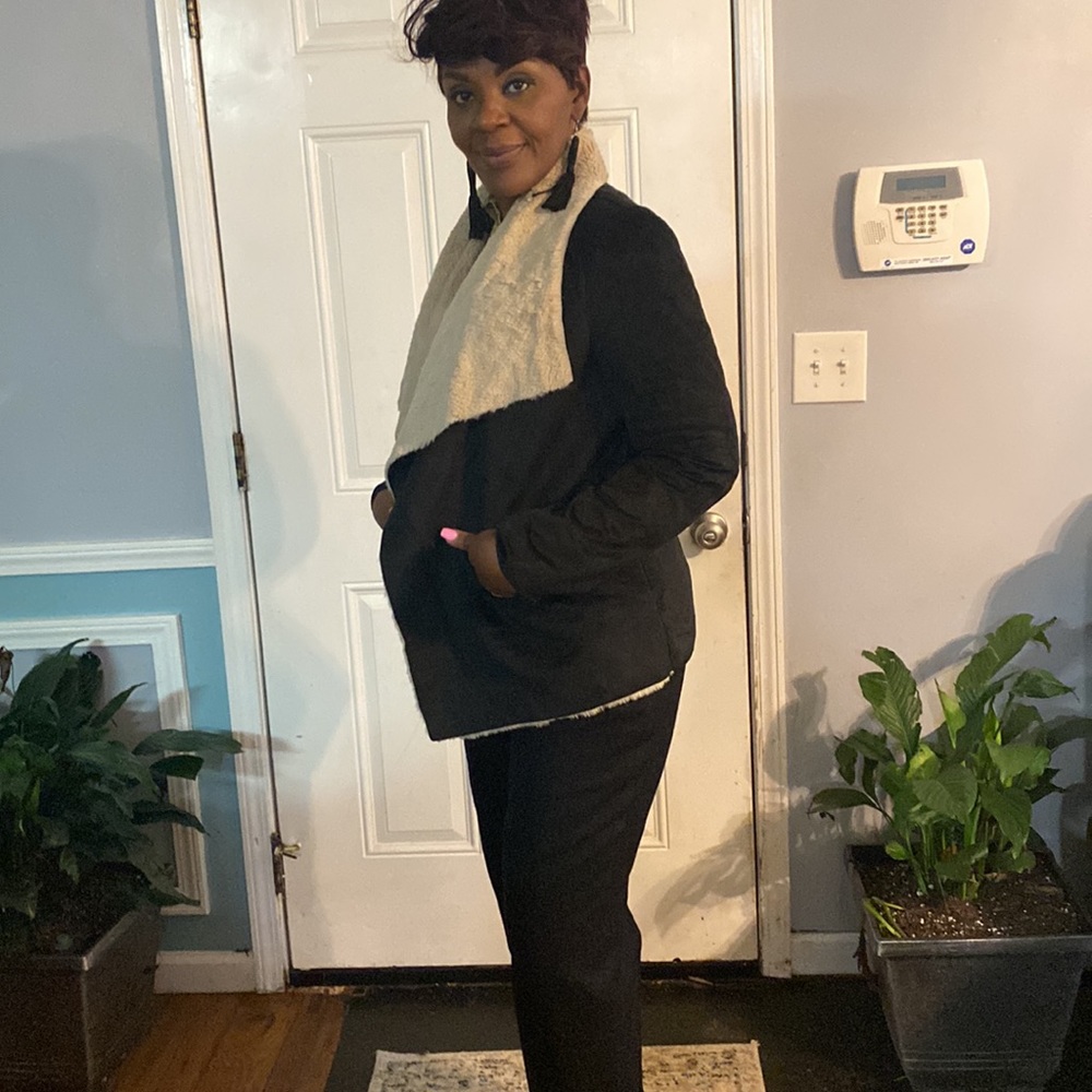 Black fur  aviator cropped jacket shrug coat - Picture 2 of 6